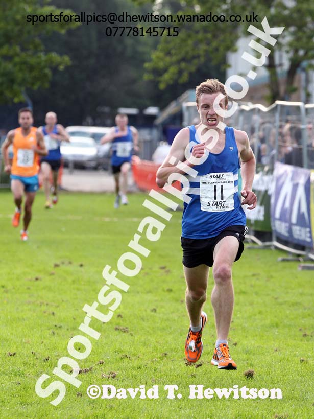 Nick Swinburn (Morpeth) 3rd in the 2014 Blaydon Races. Photo: David T. Hewitson/Sports for All Pics